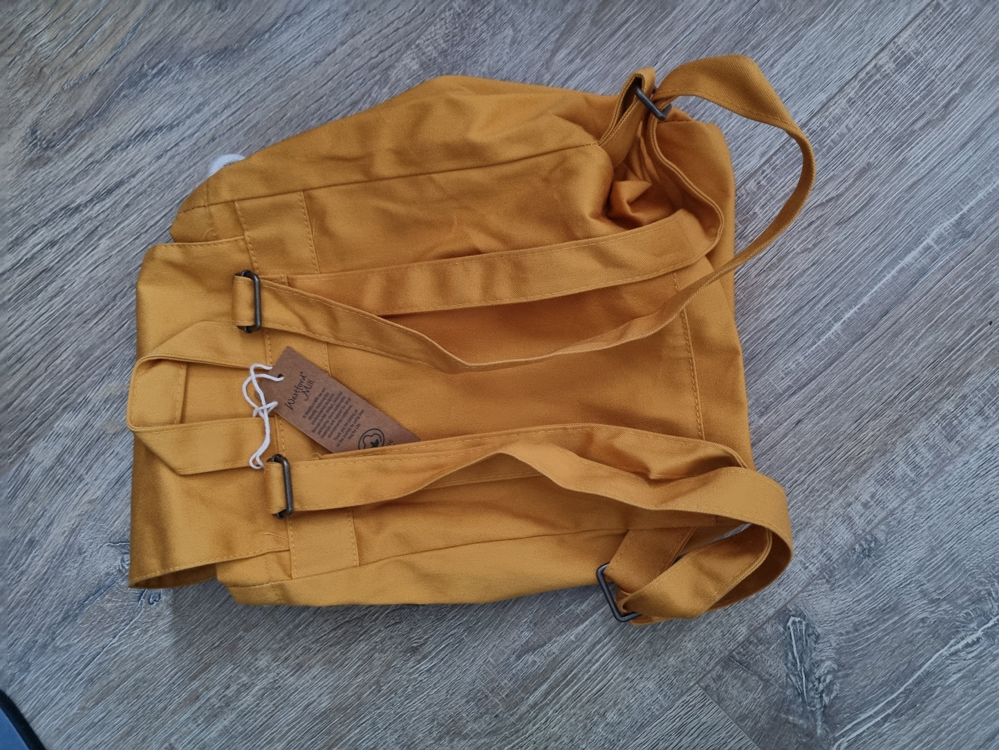 Sac a dos moutarde C.S.Créatif